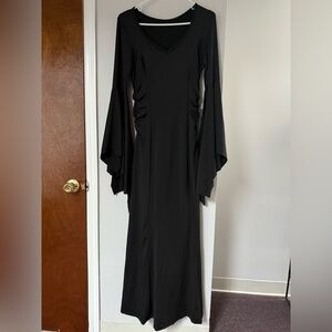 Elegant Black Maxi Dress